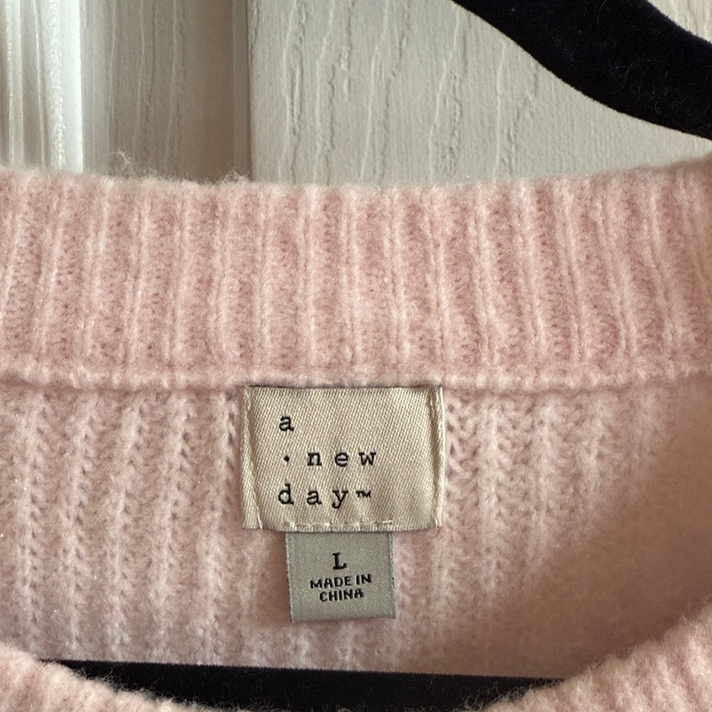 🍁a new day: Pink and Cream Striped Sweater with Bow Detail - Picture 2 of 5